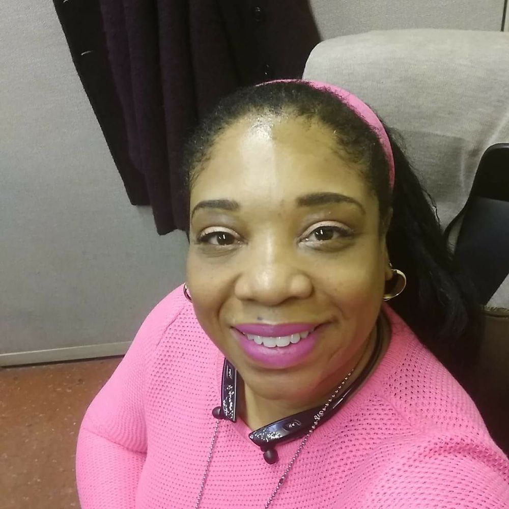 Meet your Posher, Gloria